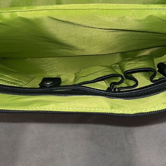 Ossington black messenger bag 19x14x21” - Picture 5 of 6